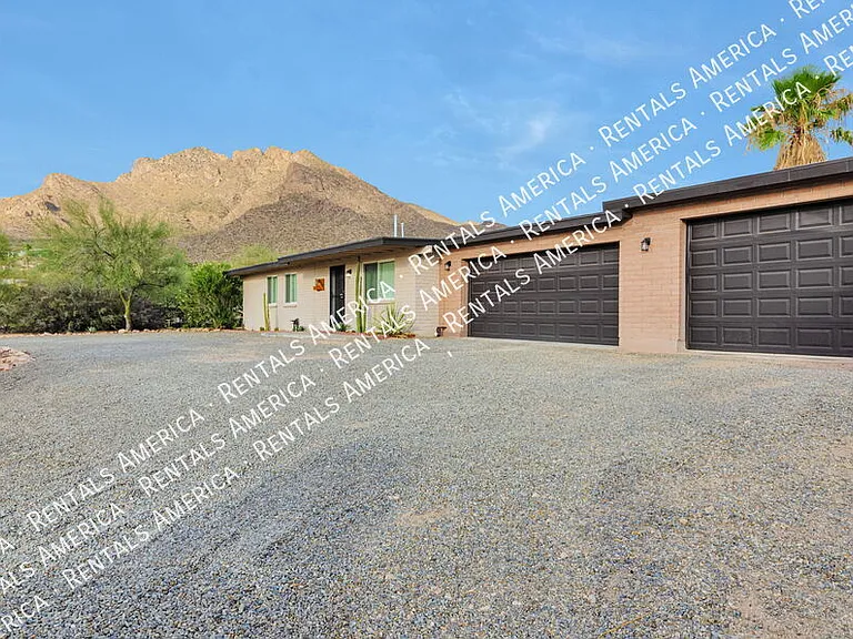 8532 N Rancho Catalina Dr — Photo 1