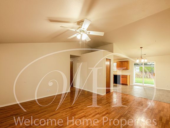 5th image of 337 NE Kingwood Pl