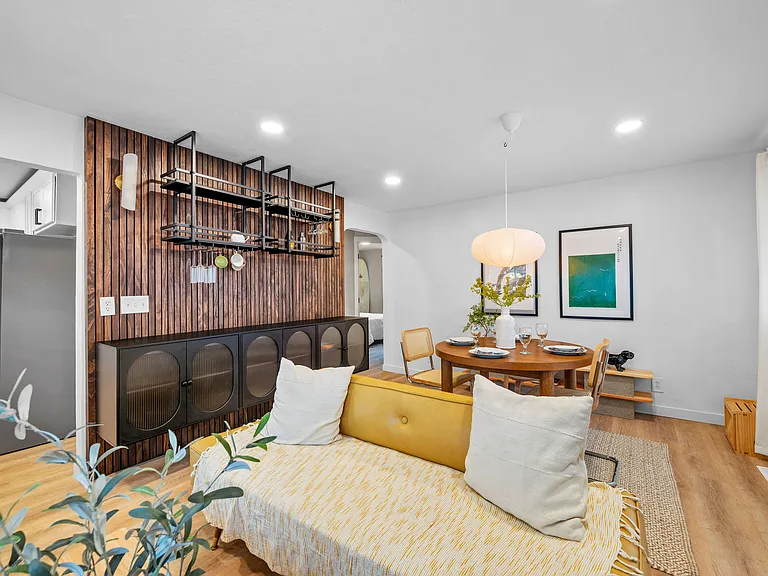 2215 W Kootenai St — Photo 11
