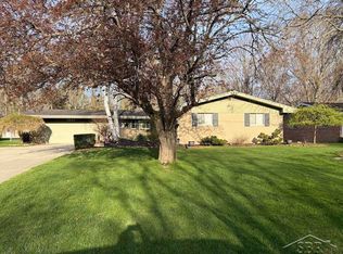 3647 Sherwood St, Saginaw, MI 48603