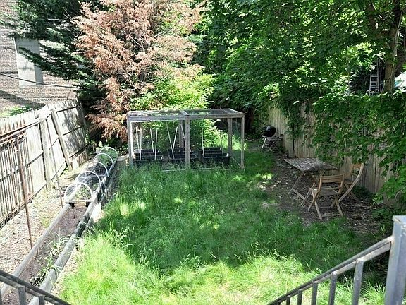 5th image of 197 Saint Marks Ave APT 1R