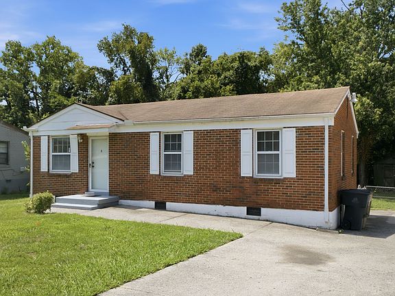 3rd image of 713 Elissa Dr