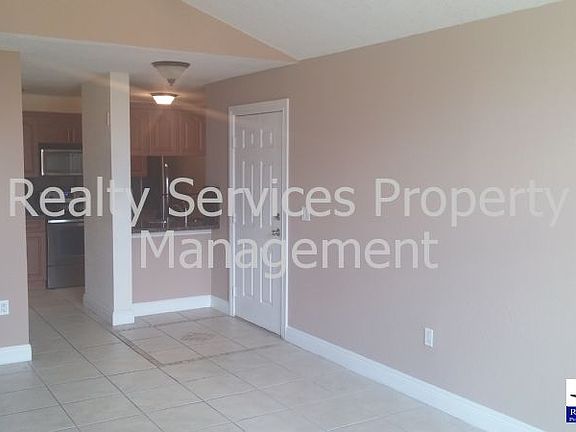 5th image of 3401 Winkler Ave APT 110