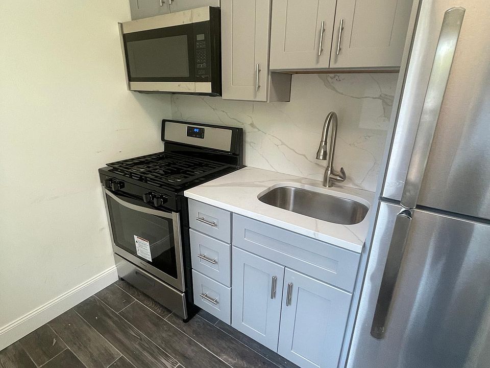 1st image of 118 Bache Ave Floor 2