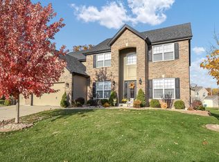 104 Hawk Run Ct, Caseyville, IL 62232