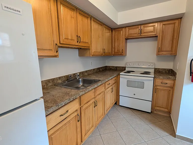 226 Sawmill Rd — Photo 22