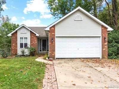 55 Brenda St, Glen Carbon, IL, 62034