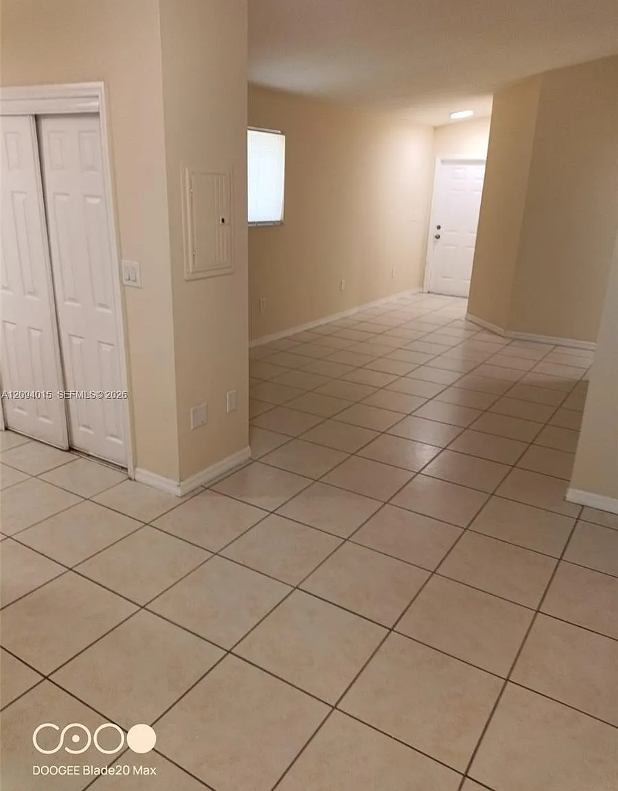 Venetia Gardens South Con — Photo 1