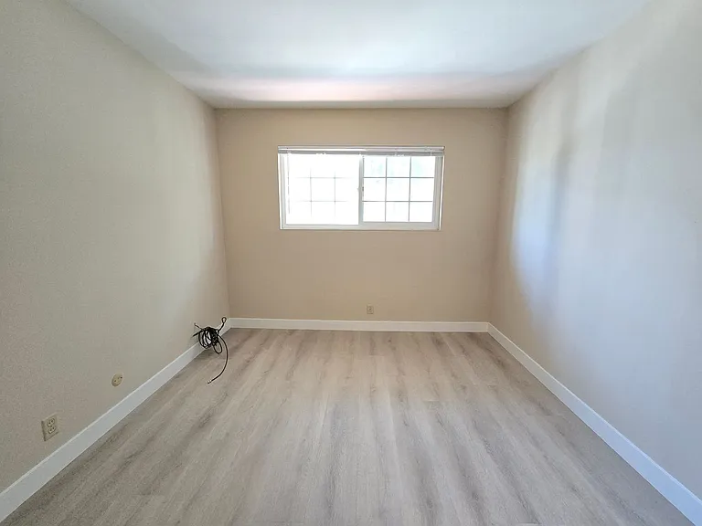 809 Malone Rd — Photo 8