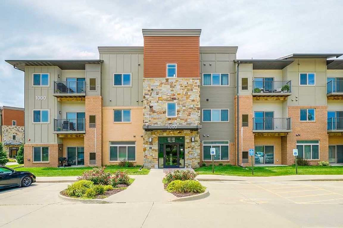 Welcome to your new home at 360 at Jordan West.