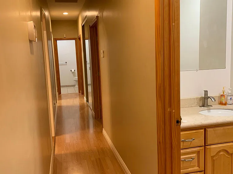 1626 N Alexandria Ave — Photo 16