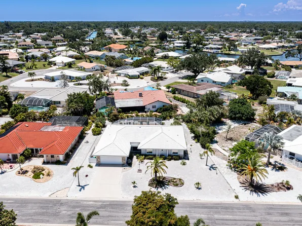 11 Pine Ridge Way, Englewood, FL 34223