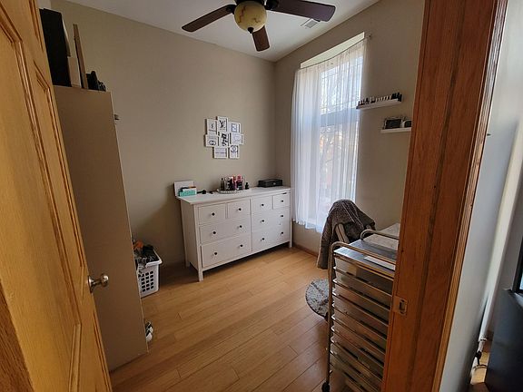 5th image of 816 N Hermitage Ave APT 2F