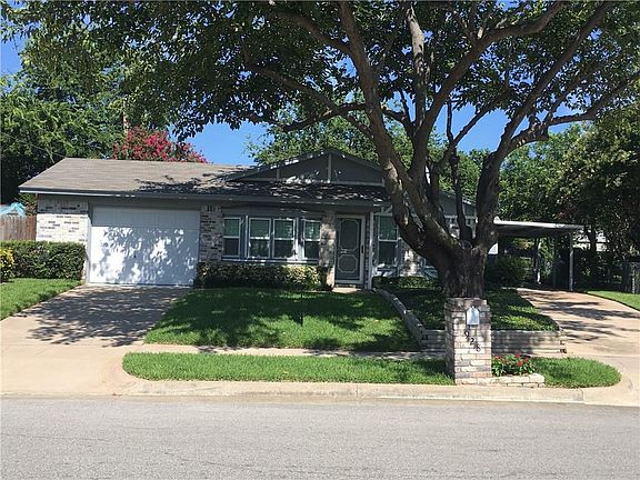 2nd image of 928 Vaughn Dr