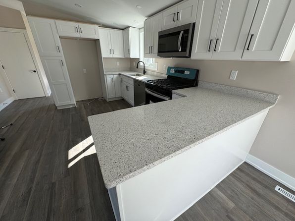 4567 S Wozniak Rd, La Porte, IN 46350
