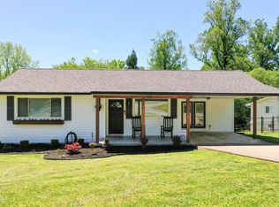 152 Beverly Cir, Oak Ridge, TN 37830