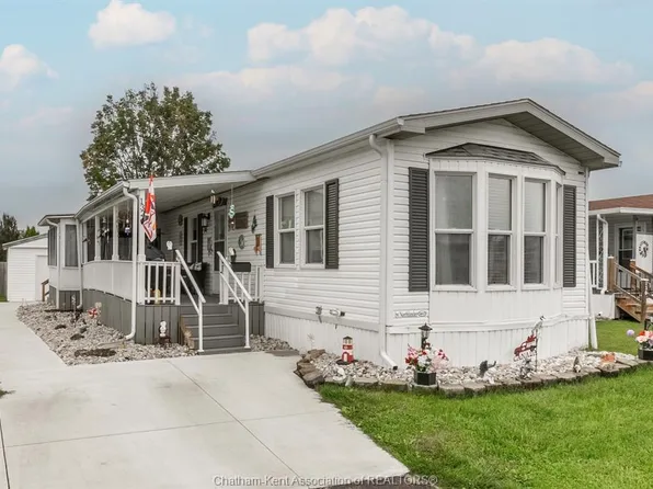 132 Dunkirk Dr, Chatham Kent, ON N7L 5P8