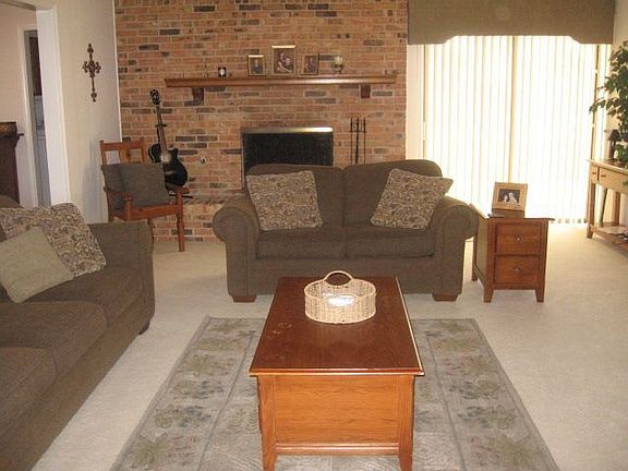 4th image of 1138 Westminster Ln