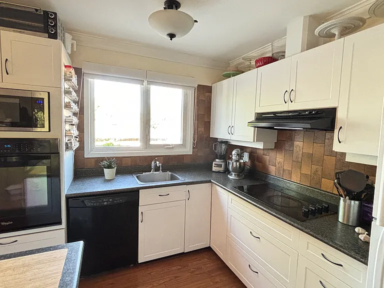 730 Saint Jean Baptiste St #2 — Photo 14