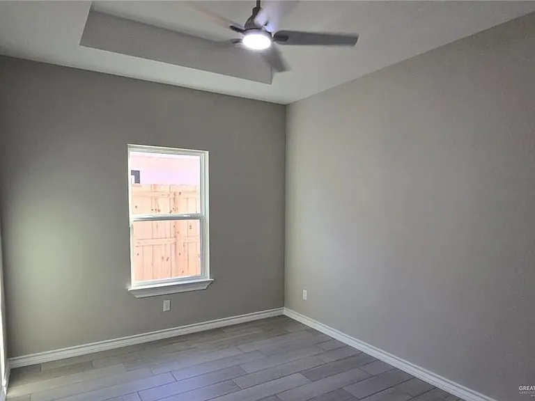 1420 S Xanthia St #6 — Photo 12