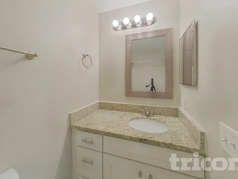 1730 Sunset Ridge Dr — Photo 14