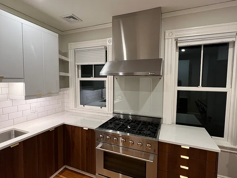 9 Waldeck St — Photo 3