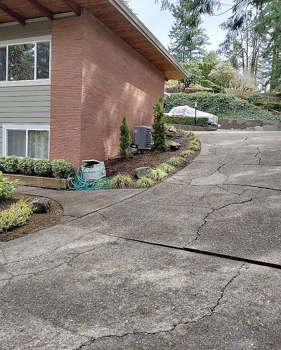 2nd image of 5320 SW 18th Dr