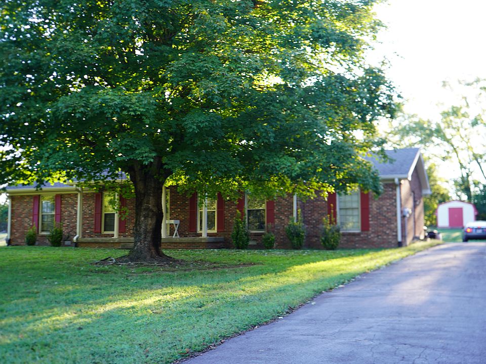 1st image of 557 Hillside Ln