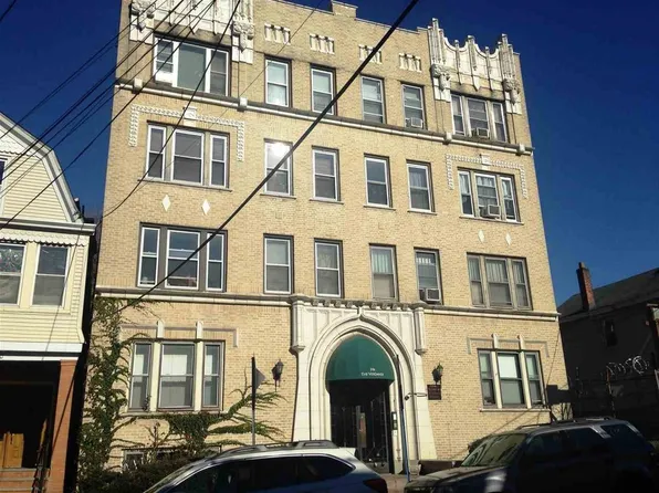 206 Jewett Ave #42, Jersey City, NJ 07306