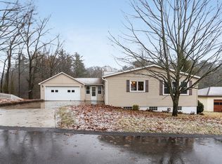 438 S Rush St, Pentwater, MI 49449