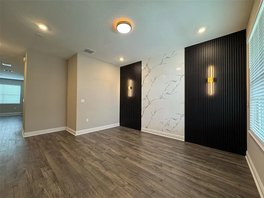 3 bed, 2.5 bath, 1736 sqft, $2,825 — Photo 4
