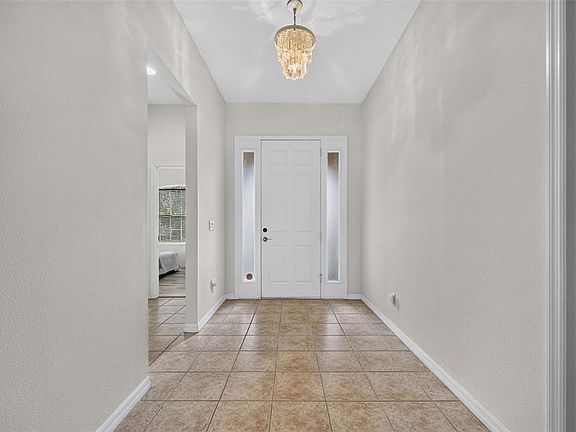 5th image of 5328 Lexington Dr