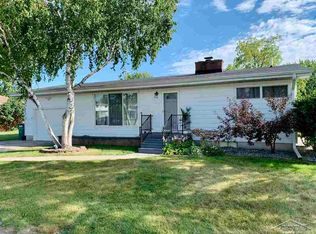 2789 Agnes Dr, Bay City, MI 48708