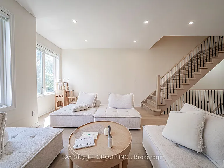 16 Dahlia Rd — Photo 22