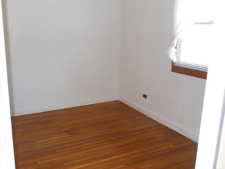 117 Auburn St #1 — Photo 11
