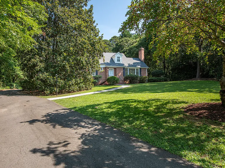 4001 Churchill Rd — Photo 3