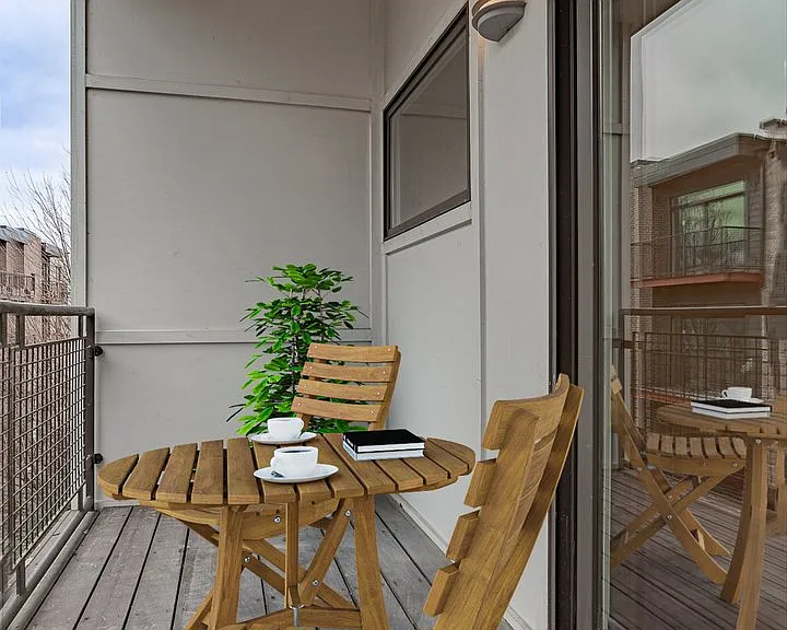 2100 Greenwood St #203 — Photo 10