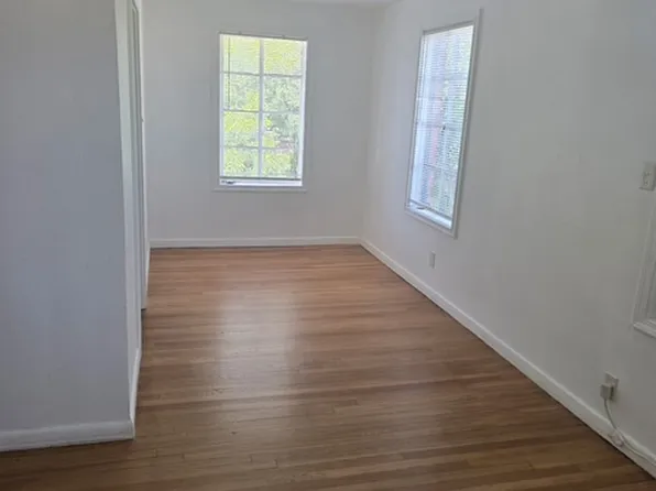 409 E Olmos Dr APT C, San Antonio, TX 78212