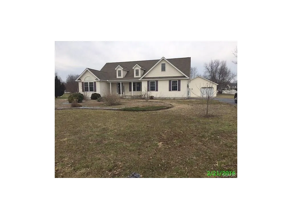 17898 Meadow Dr photo 1