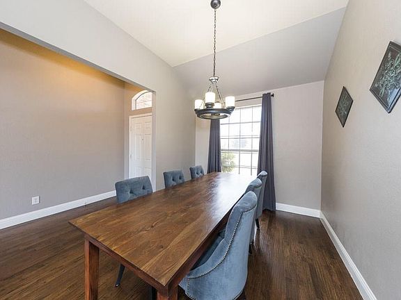 4th image of 7118 Creekstone Dr