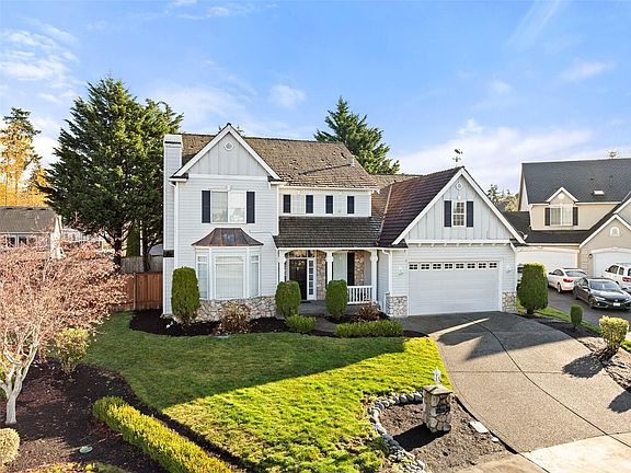3rd image of 4169 Augusta Drive NE