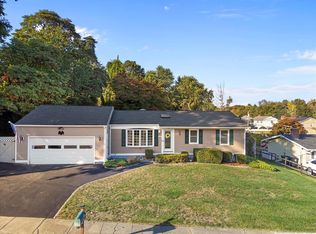 30 Wayne Rd, Milford, CT 06460