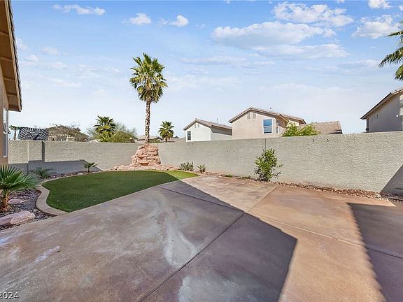 4th image of 7236 Victoria Oak Ct