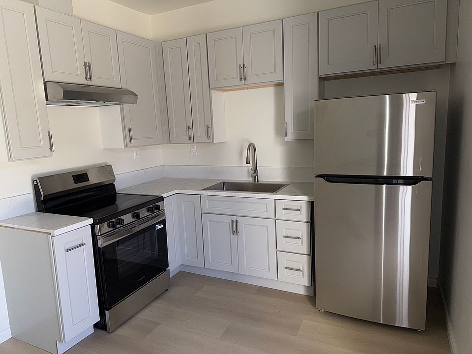 1st image of 701 S Grevillea Ave #9