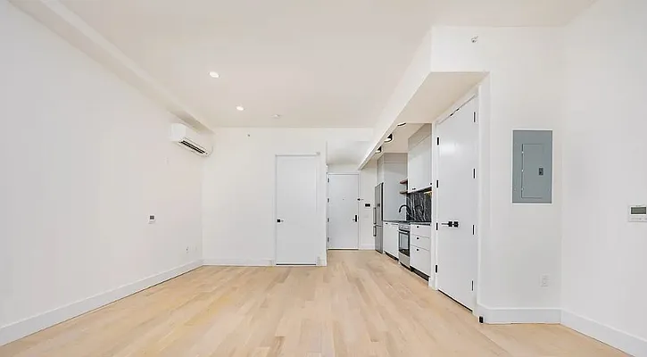 Rented by Dalan Rentals | media 28