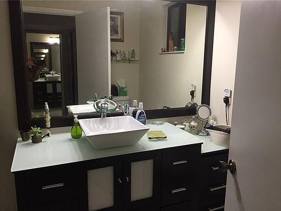 4th image of 3684 Estepona Ave