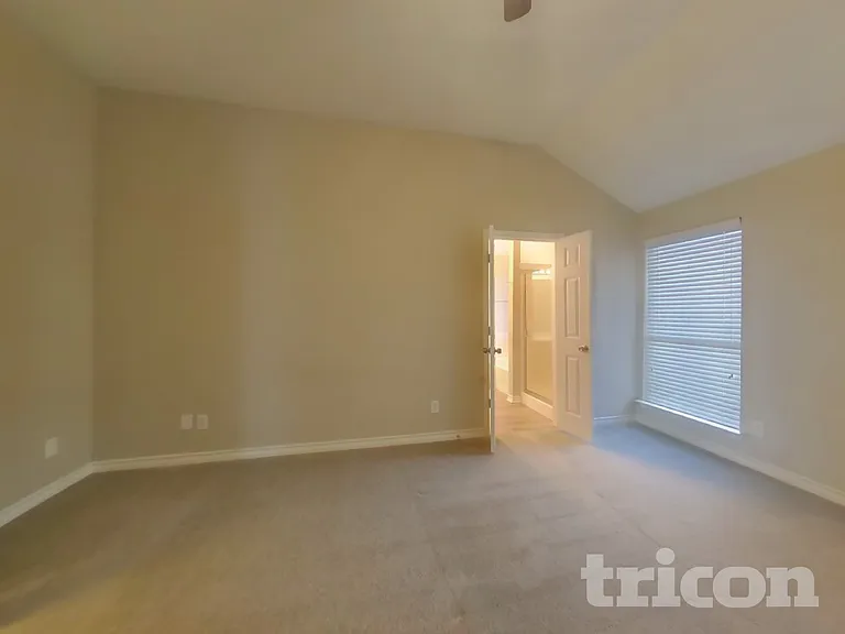 1116 Monticello Dr — Photo 7