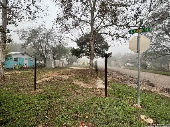 113 E Evergreen St LOT 24, Uvalde, TX 78801