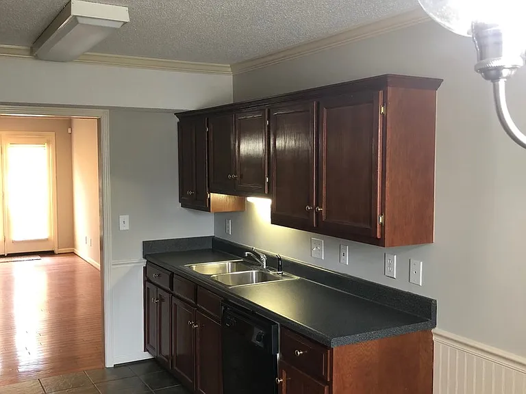 368 Cobblestone Way — Photo 5
