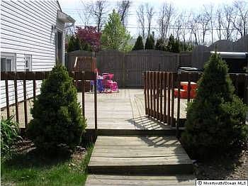 2nd image of 18 Courtland Dr